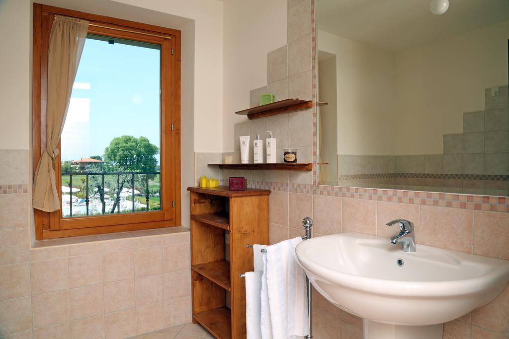 Residence Borgo Mondragon Lazise Extérieur photo